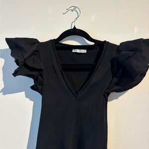 Zara Black Ruffled Sleeve Crop Top